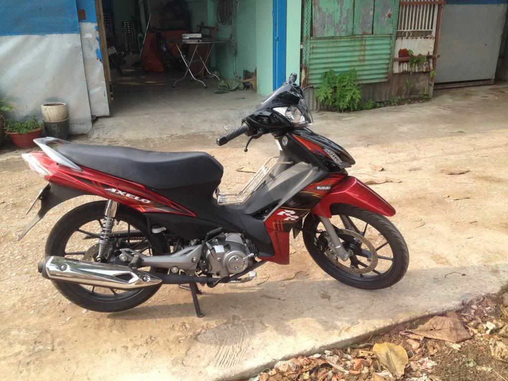 Suzuki lên Axelo đầu 2 đèn