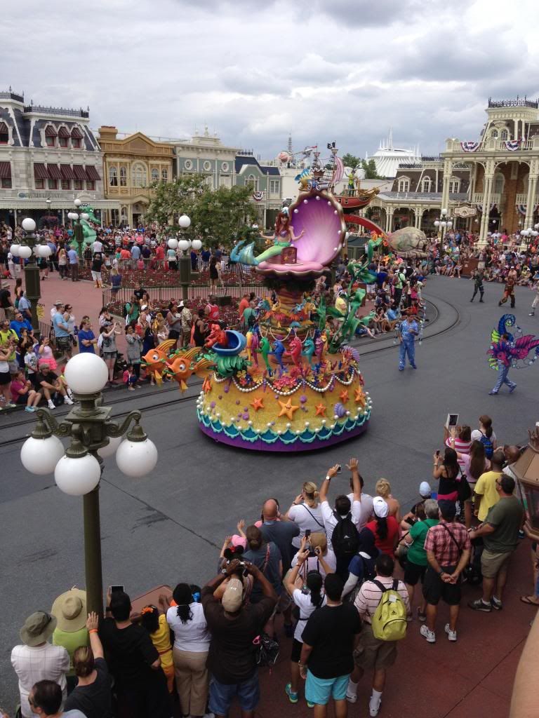 disneyjune2014raysiphone169_zps63547695.