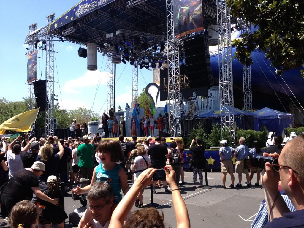 disneyjune2014raysiphone364_zps0c9c8b85.